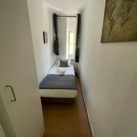 Apartamento Bernardim Ribeiro 3 Andar *
