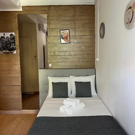 Apartamento Bernardim Ribeiro 3 Andar *